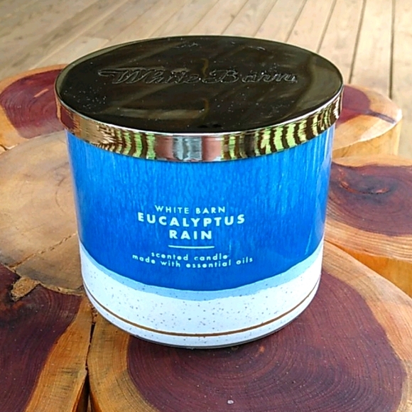 Three wick candle